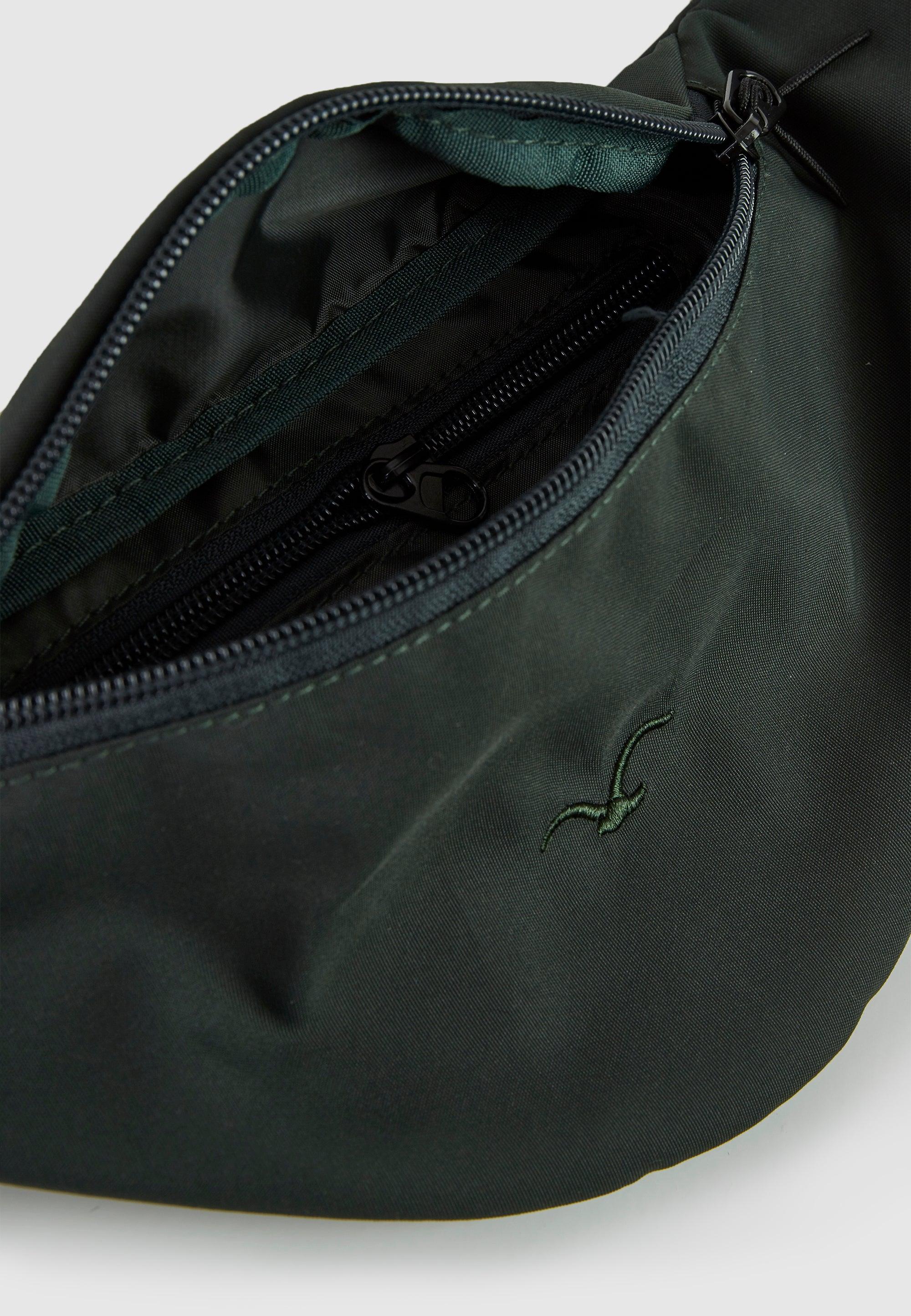 Cleptomanicx Simplist Scarab Green Hipbag dunkelgrün 
